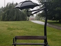 Прекрасная идея, скамейка с зонтиком